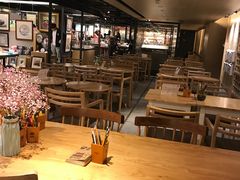 大堂-猫的天空之城概念书店(苏州诚品店)