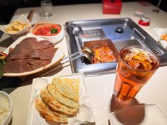 -海底捞火锅鲜切牛肉主题店(长寿路店)
