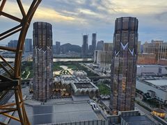 -影汇之星8字形摩天轮