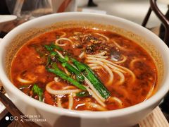 小锅米线-云海肴云南菜(浦江欢乐颂店)