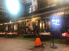 -刘姐啤酒鱼民族演艺餐厅(西街总店)