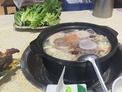 -九寨沟特色牦牛肉汤锅