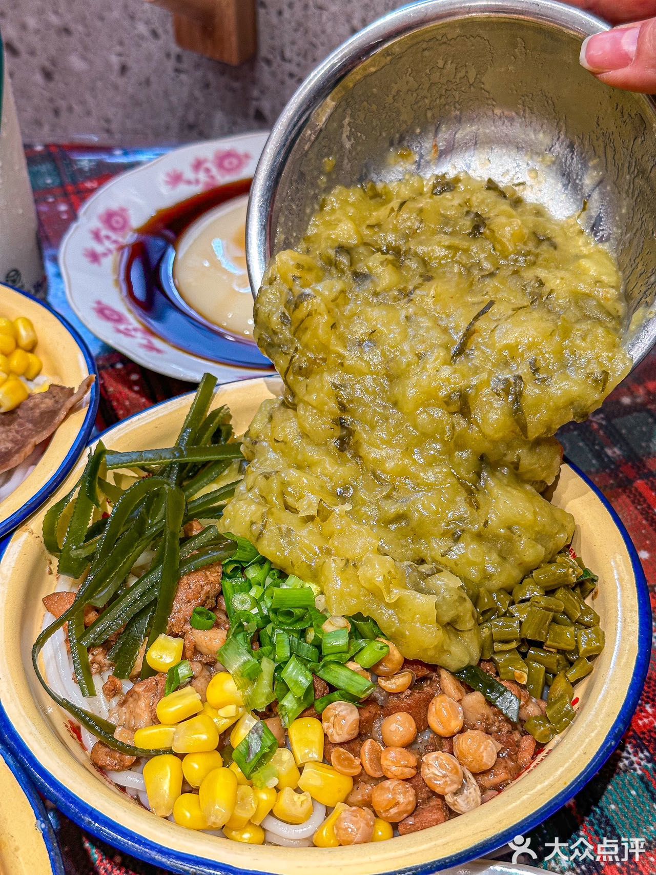 无语！！谁在上海吃拌粉啊