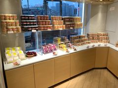 面包甜点陈列柜-好利来(光华中心店)