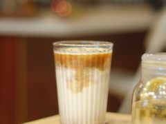 -C.Y Cafe