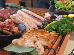 -轻烧烤肉(光谷步行街店)