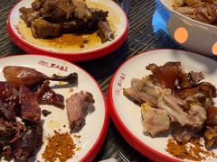 -老鼎万春卤菜(五代传承创始老店)