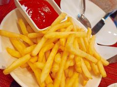 -WOLFGANG PUCK KITCHEN & BAR(迪士尼小镇店)