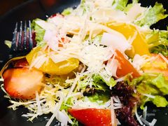 主厨色拉-YUE·6·西式融合餐厅(外滩六号店)