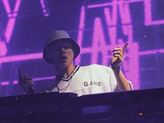 -简奥斯汀·赫本酒吧