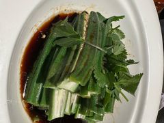 凉拌秋葵-靠山屯东北农家菜(八龙桥雅苑店)