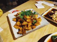 馕丁炒烤肉-疆Jiang·新疆秘制料理