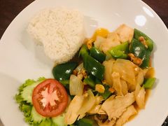 腰果炒鸡-Old House Restaurant