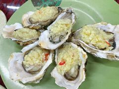 炭烧蒜蓉生蚝-贞姨美食·老字号海鲜大排档