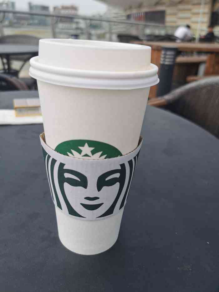 星巴克(华发商都店)-"每次喝完才想起来拍照,这次点了冰美式,馥.