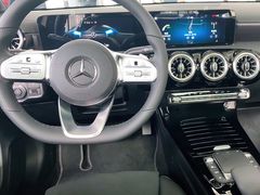 -河北盛世之星奔驰4S店(赵佗公园店)