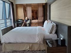 -上海虹桥西郊假日酒店