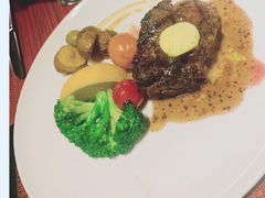-WOLFGANG PUCK KITCHEN & BAR(迪士尼小镇店)