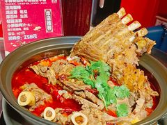 -沪小胖小龙虾(淮海中路旗舰店)