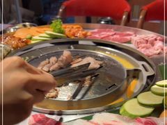 -哈哈碳都·牛肋条无限自助烤肉(台江万达店)