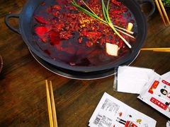 -黄潇洒老火锅(九眼桥宏济巷店)