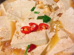 石锅自制卤水黑豆腐-羊之道草原味道清真餐厅(番禺店)