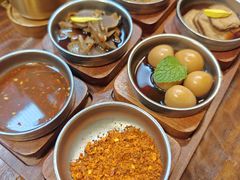-银米·云南传统过桥米线(双廊黑金冠店)