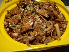 -多嘴肉蟹煲(万达店)