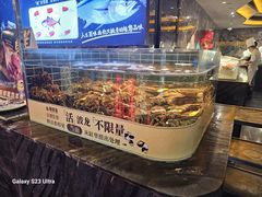 -雍容荟帝王蟹活龙虾展台自助(IFS黑金店)