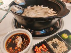 -东椰·海南椰子鸡火锅(朝阳门店)