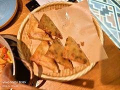 -吃饭皇帝大(长宁龙之梦店)
