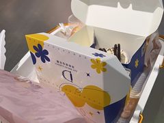 -顶东面包花园·生日蛋糕(太平店)