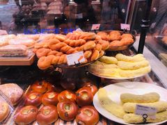 -巴黎贝甜(大宁国际商业广场店)