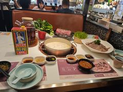 -洪氏嗨捞·猪肚鸡火锅(阳光天地店)