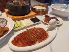 -梅利汴京烤鸭•开封豫菜地标店(东大街店)
