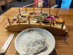 -双桥园·云南过桥米线(古城南门店)