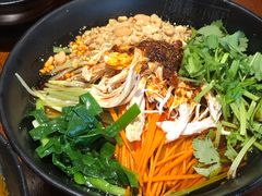 鸡丝凉米线-麒麟风烤牛肉·云南烧烤小排档(丹凤街店)