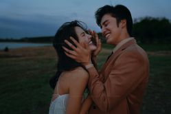 -雪中彩影婚纱摄影·微光艺术中心