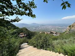 -鸡鸣山旅游风景区