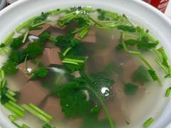鸡鸭血汤-馋三尺蟹粉小笼(人民广场店)