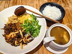 -云味馆米线(广州白云凯德店)
