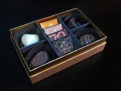 内含8颗巧克力-GODIVA(港汇恒隆广场)