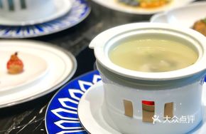 Sour Pepper Fish Soup with Gelatin