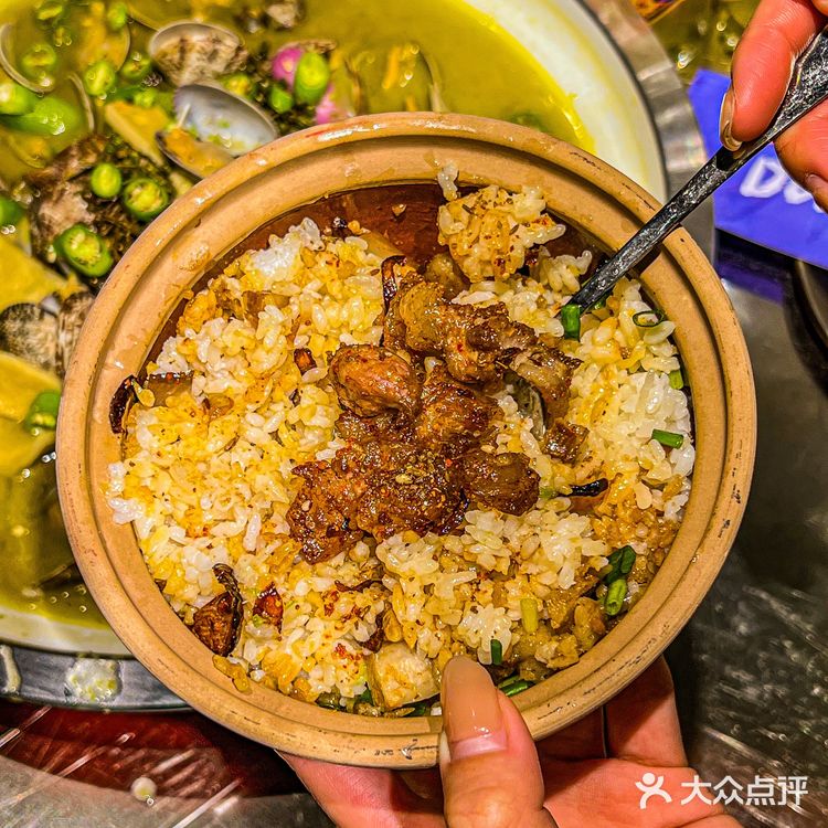 沈阳新店丨这家破店太绝了🆘肥蛤拌面嘎嘎香
