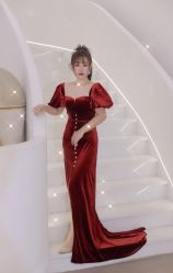 -艾米丽婚纱礼服