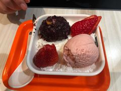雪山草莓（香草）-满记甜品(金帝银泰城店)