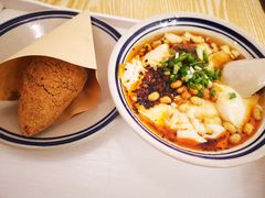 -正南齐北·老街糯米团(洪崖洞店)