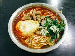 -薛记襄阳香辣牛肉面(平安路店)