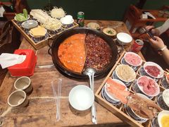 -周小明火锅(黑金冠社区店)