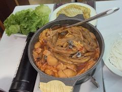 -刘姐啤酒鱼民族演艺餐厅(西街总店)